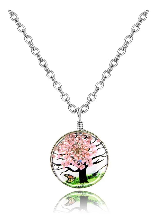 Cadena con dije de naturaleza encapsulada